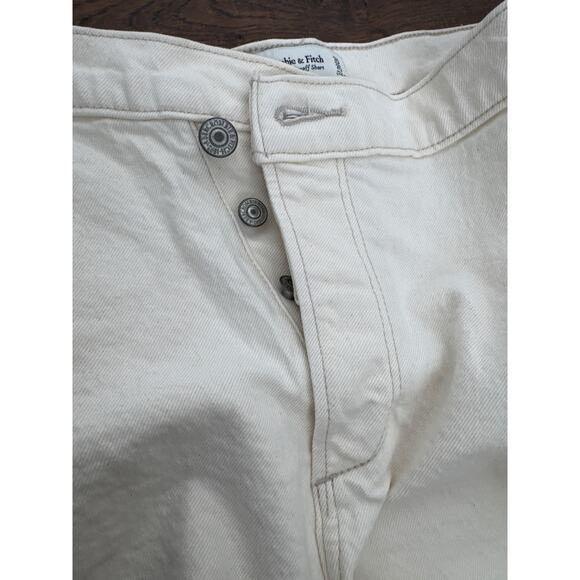 Abercrombie & Fitch 90's Relaxed Cutoff Shorts Off White Women Sz 35 / 20 NWT - Picture 4 of 10